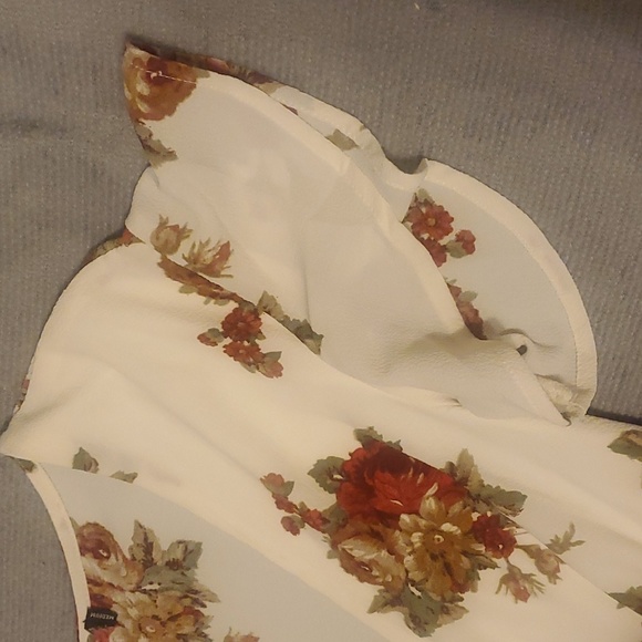 Floral High-Low Romper Sun Dress! Size M - Picture 4 of 6